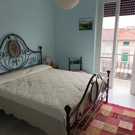 Casa Alice , Lido Di , Lucca شقة