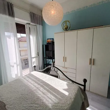Casa Alice , Lido Di , Lucca شقة