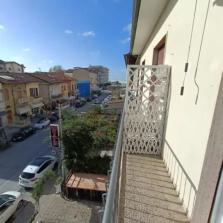 Casa Alice , Lido Di , Lucca Apartment